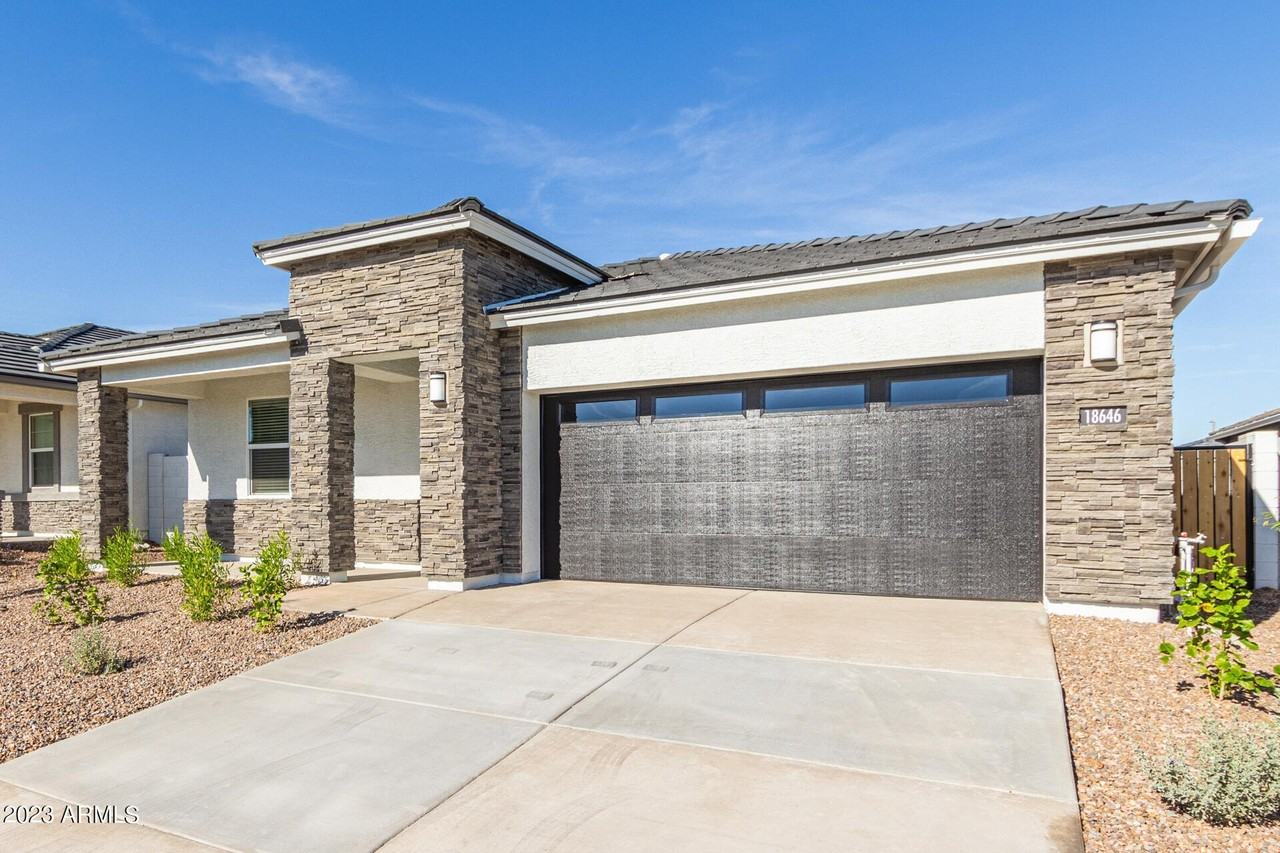 18646 W Buckskin Trl - Photo 6 of 32