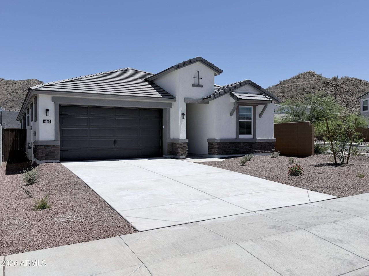 6964 W Buckhorn Trl - Photo 2 of 20