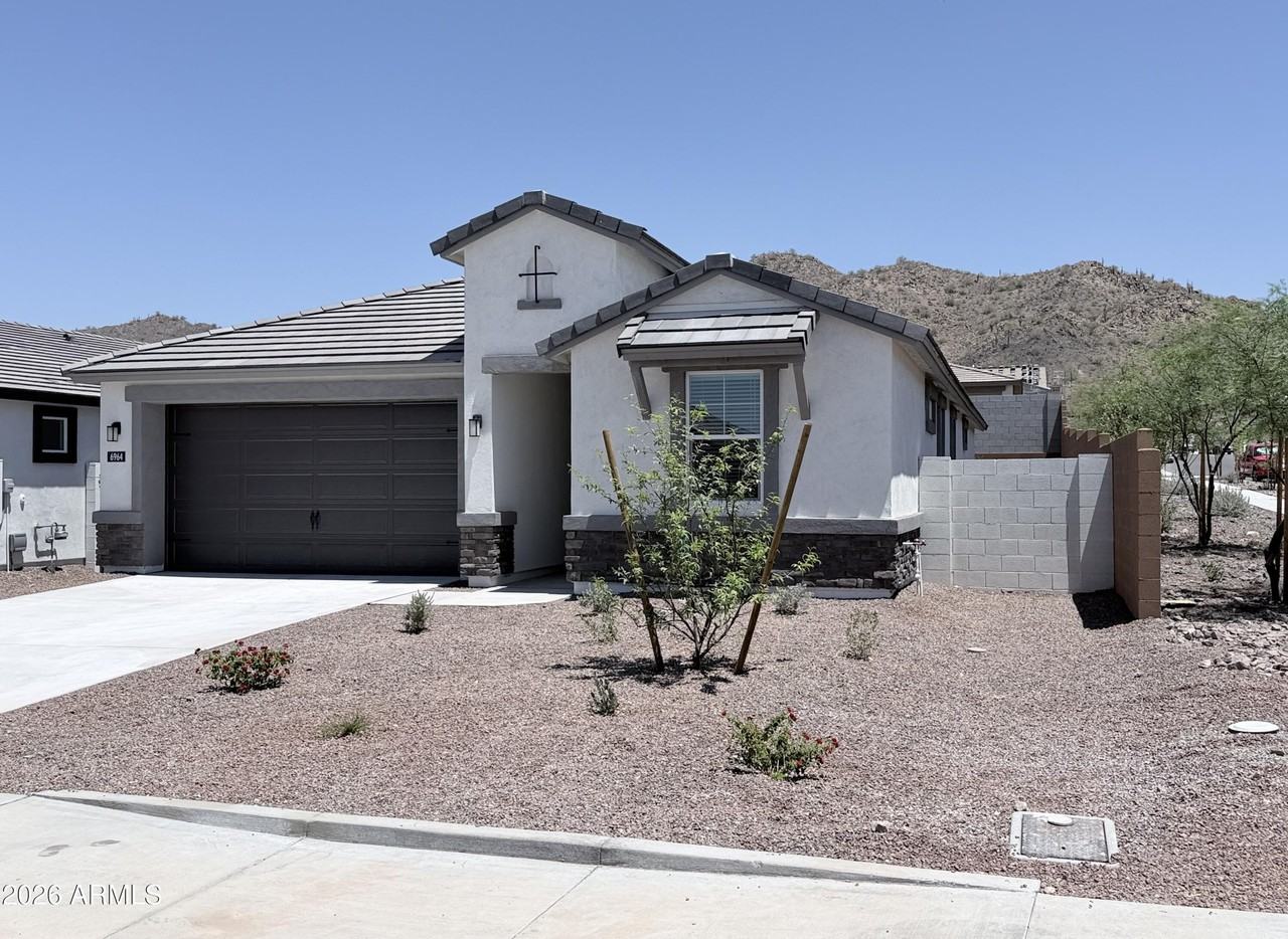6964 W Buckhorn Trl - Photo 3 of 20