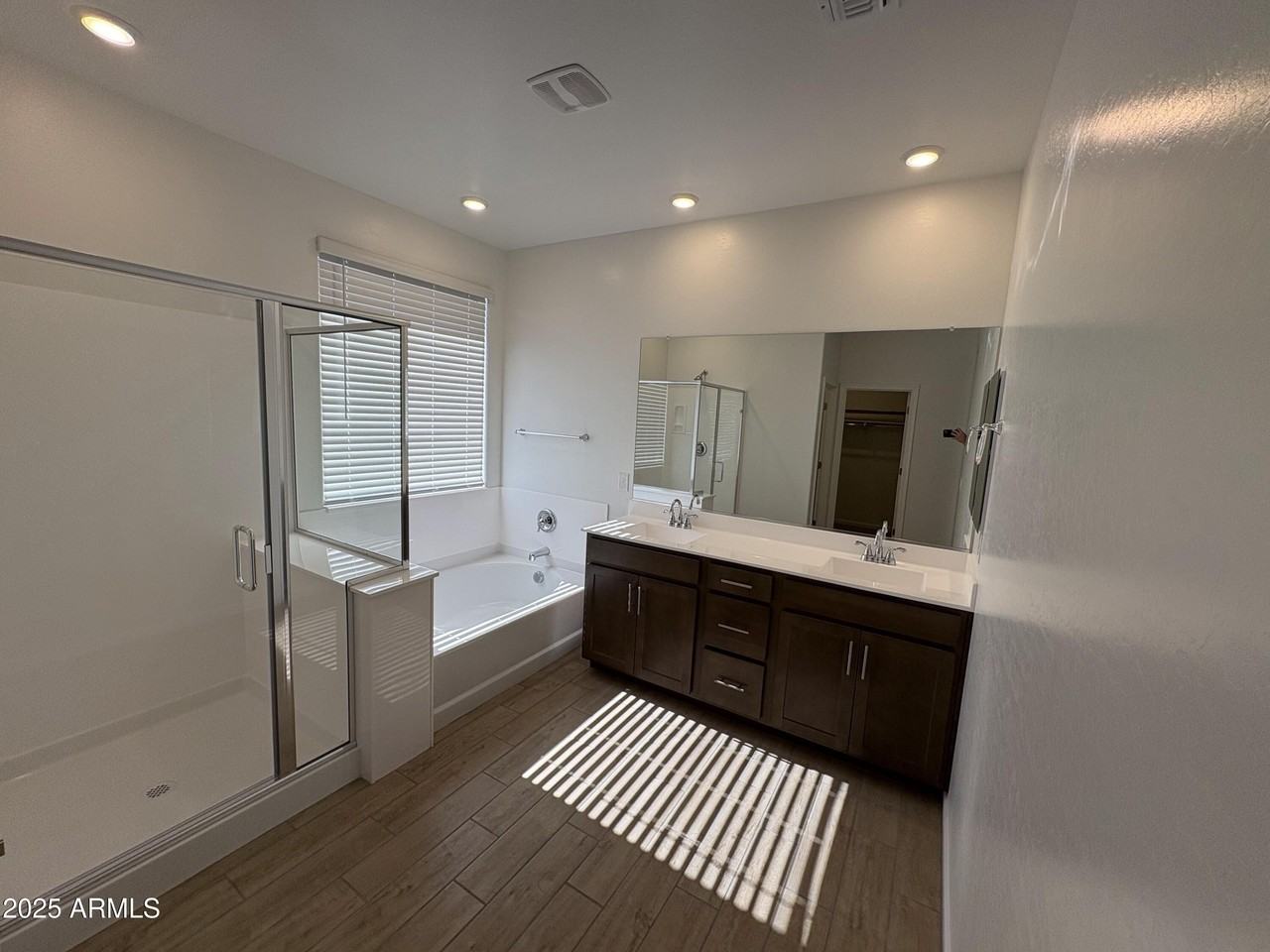 13248 W Hackamore Dr - Photo 2 of 29