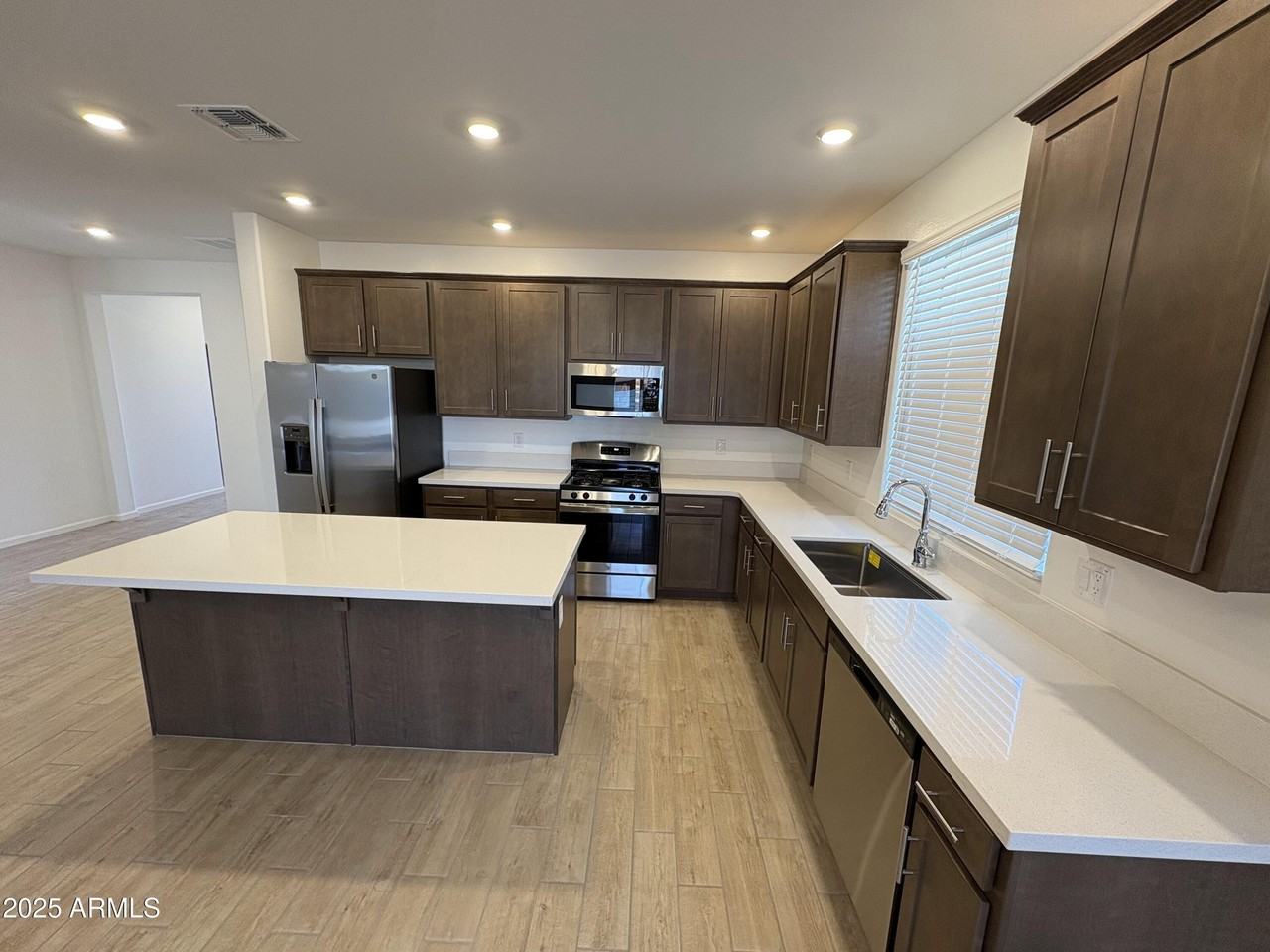 13248 W Hackamore Dr - Photo 3 of 29