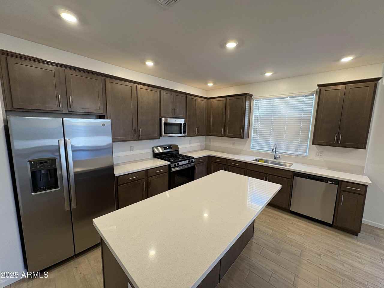 13248 W Hackamore Dr - Photo 7 of 29