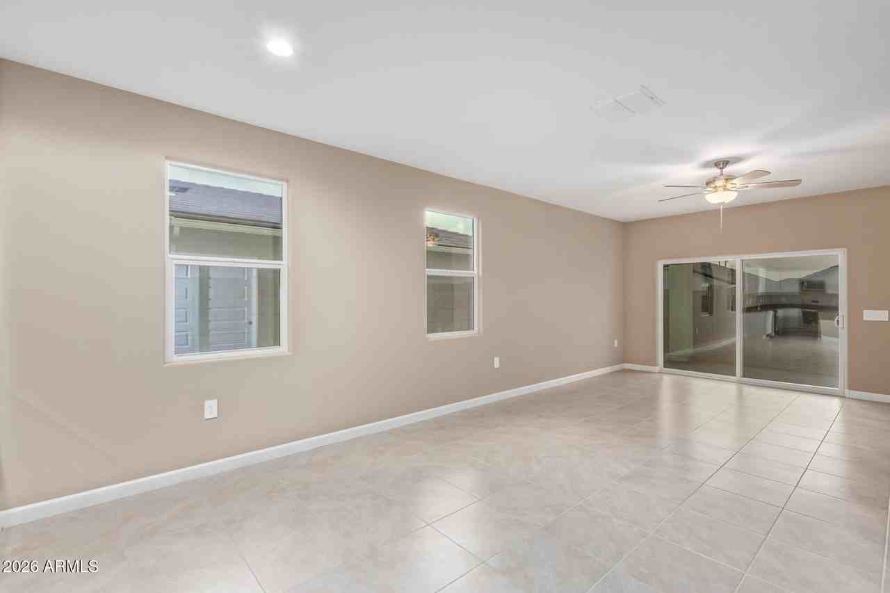 24179 W Ripple Rd - Photo 5 of 35