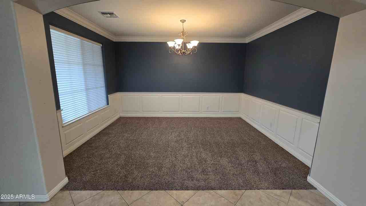 7318 N Kirsten Ave - Photo 6 of 48