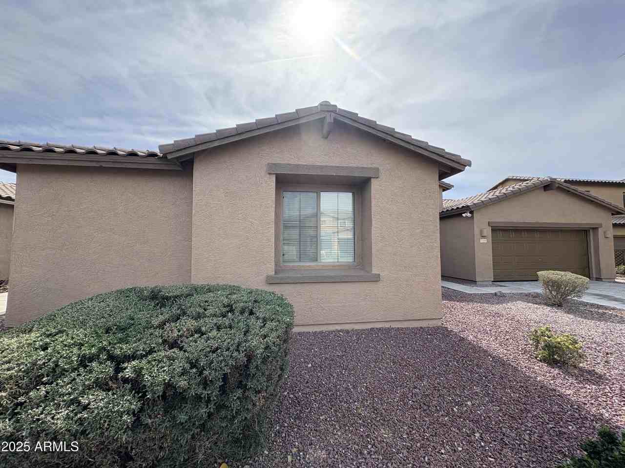 2703 E Zion Way - Photo 2 of 25