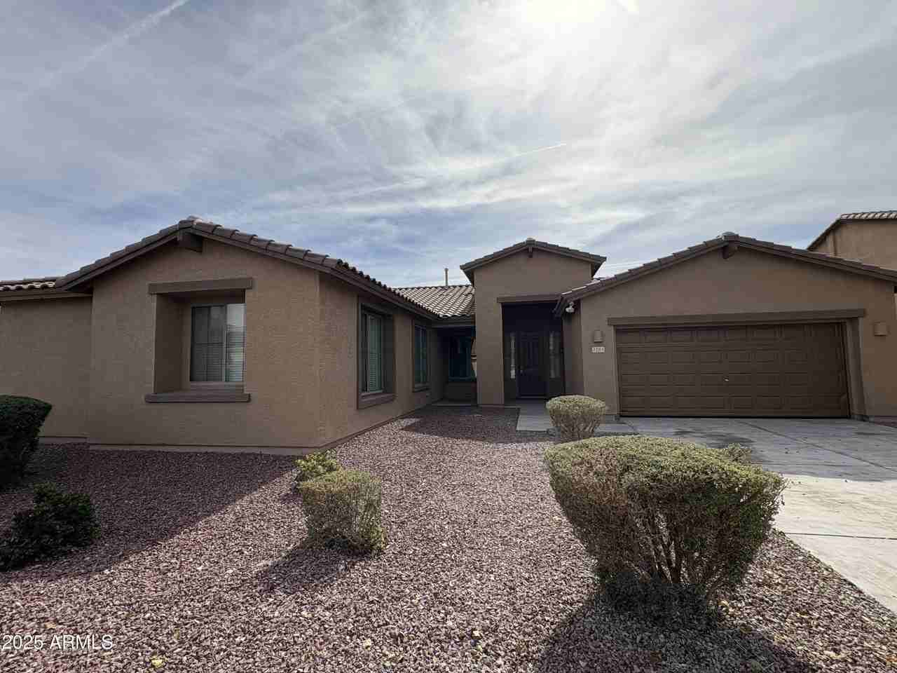 2703 E Zion Way - Photo 4 of 25