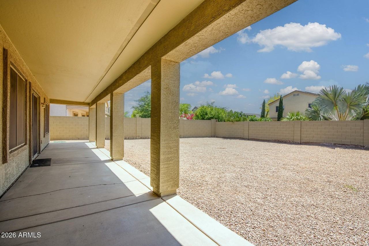 43395 W Wild Horse Trl - Photo 5 of 36
