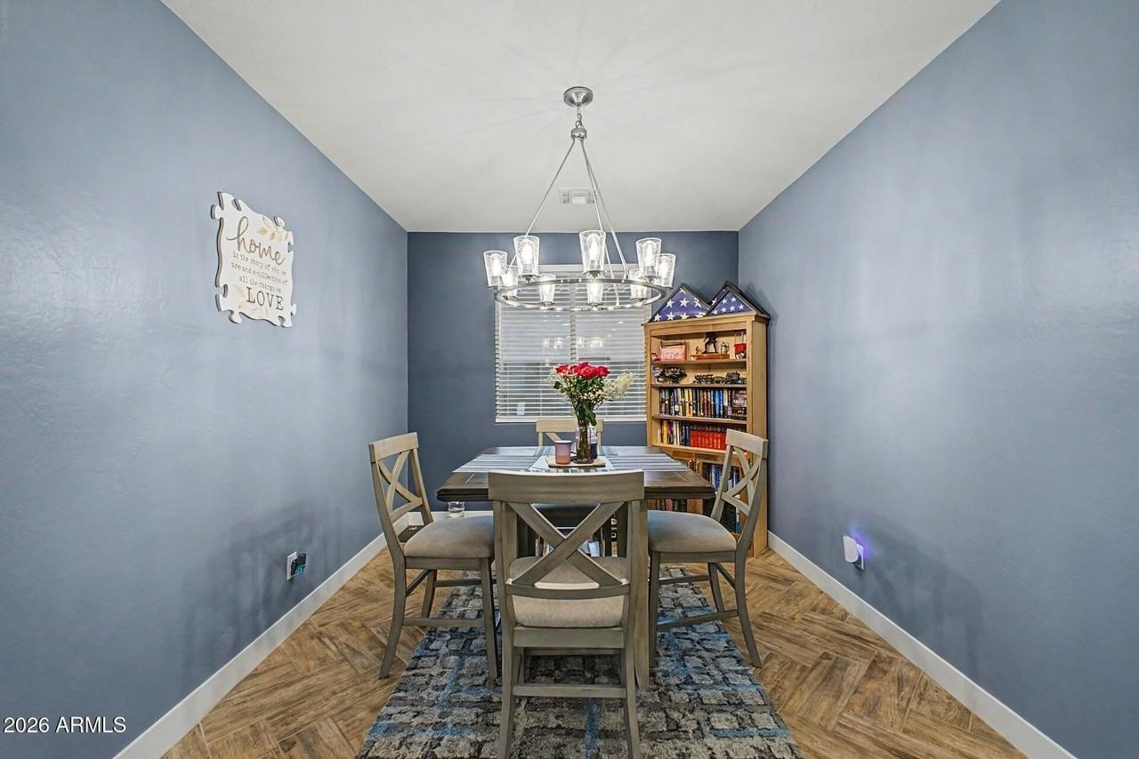 17279 W Dahlia Dr - Photo 5 of 14
