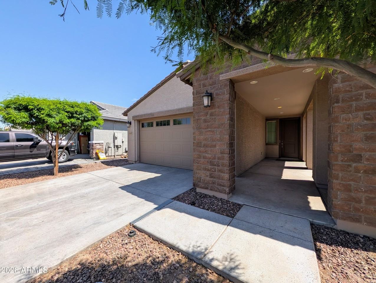 9509 W Sells Dr - Photo 7 of 50