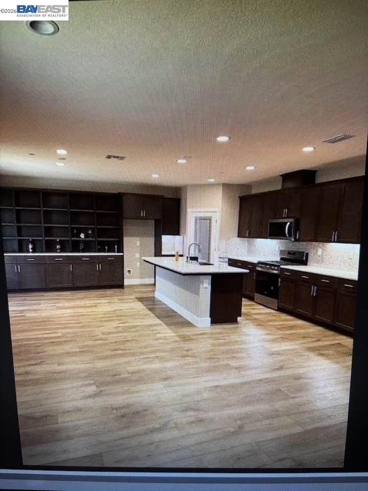2553 Paisley Ct - Photo 3 of 6