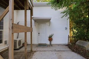 featured image of 409 Suthon Ave #A