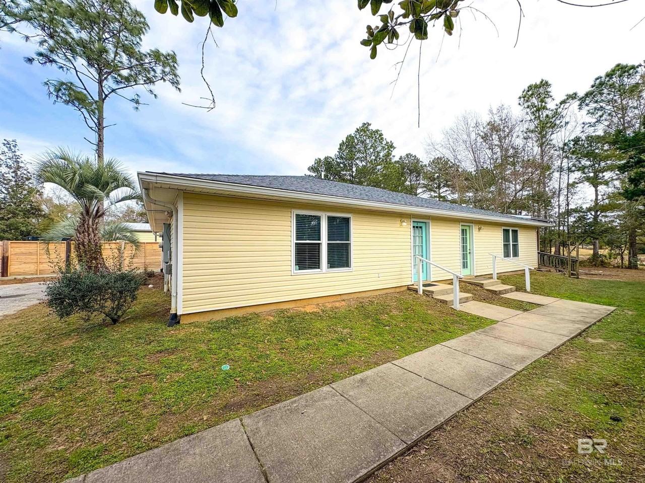5652 Dee St #A - Photo 3 of 26