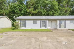 featured image of 6413 Schoel Ln #6413