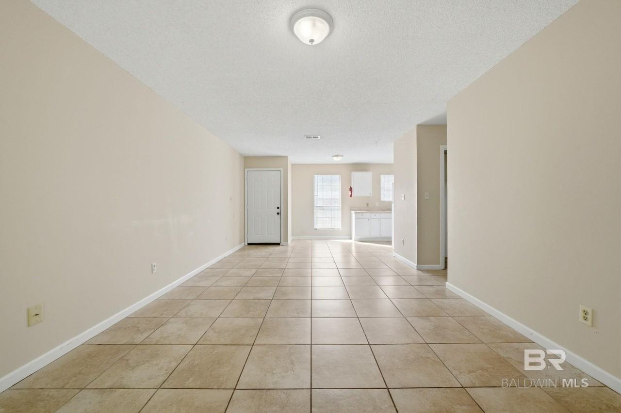 6413 Schoel Ln #6413 - Photo 7 of 26