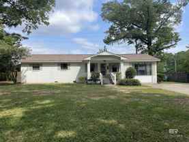 105 Sara Ave N - Photo 1 of 1