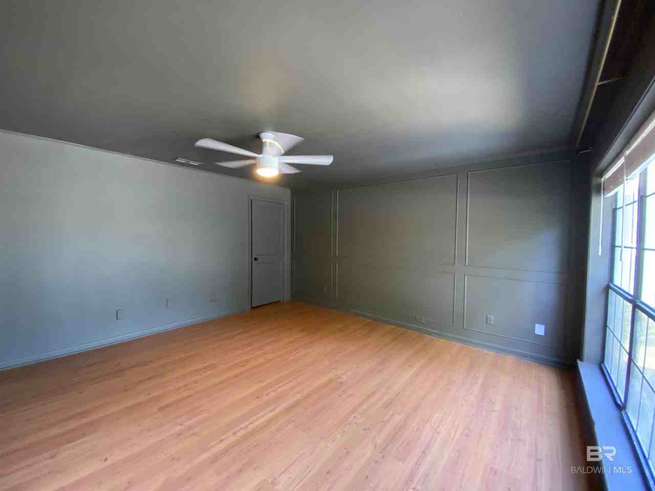 105 Sara Ave N - Photo 7 of 13