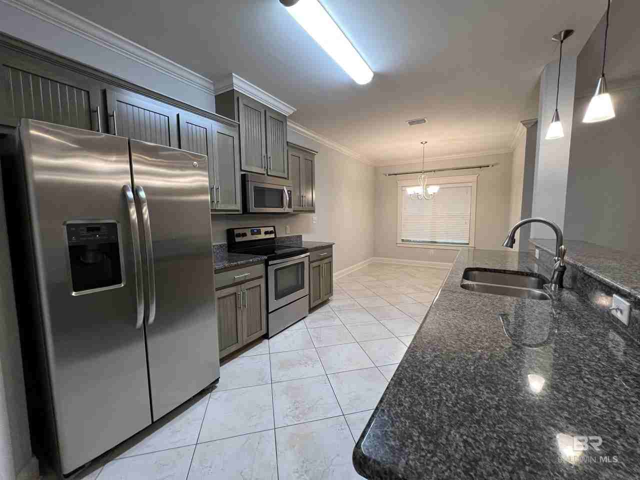 7700 Kari Ln - Photo 4 of 15