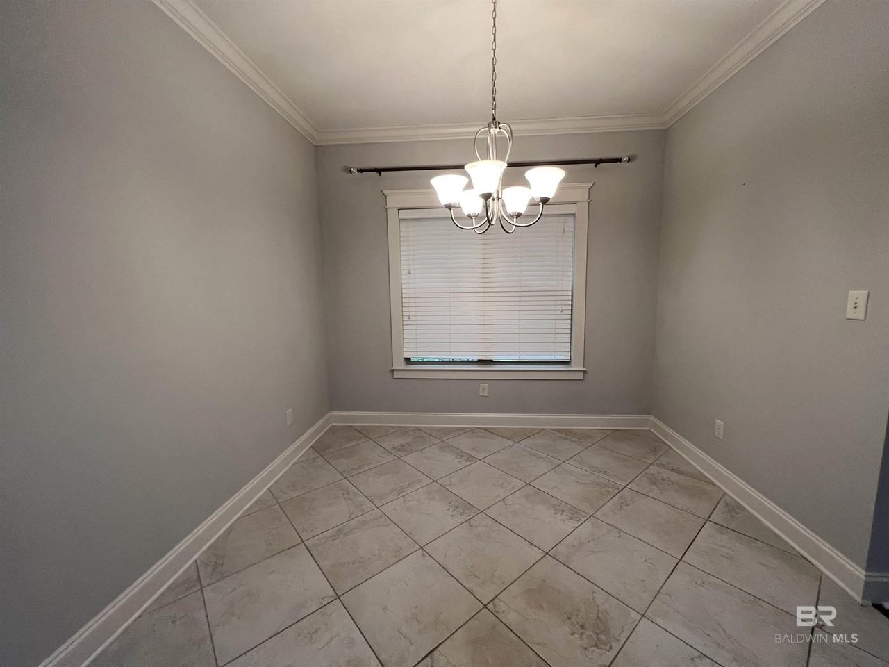 7700 Kari Ln - Photo 5 of 15