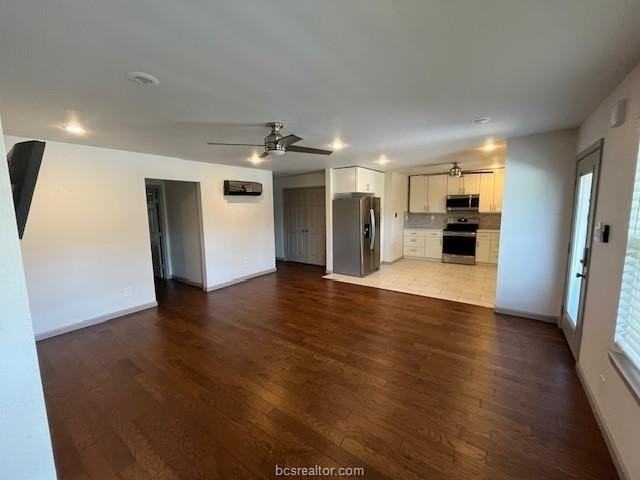 10328 N Dowling Rd - Photo 2 of 19