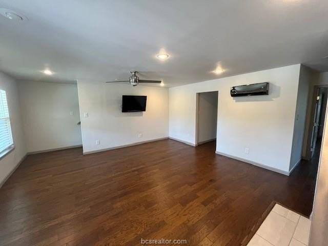 10328 N Dowling Rd - Photo 3 of 19
