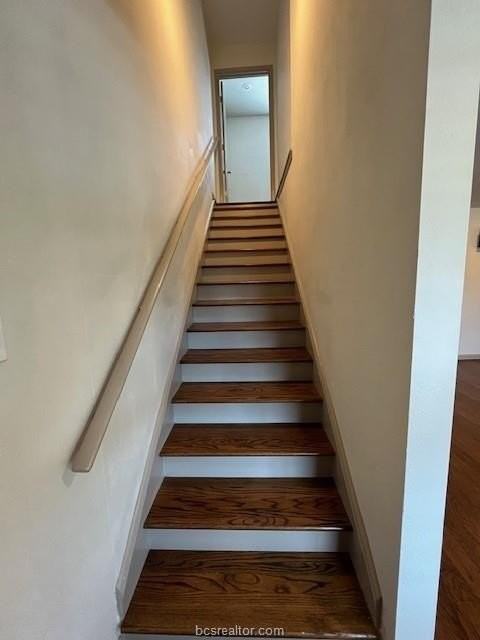 10328 N Dowling Rd - Photo 6 of 19