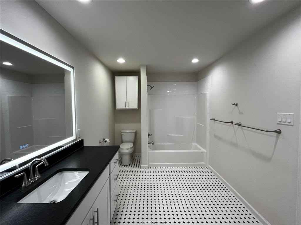10336 N Dowling Rd - Photo 7 of 10