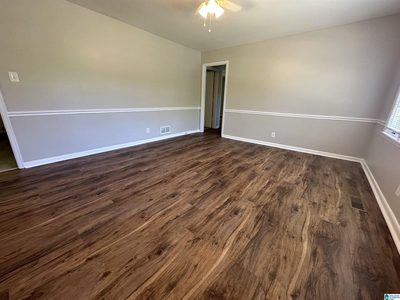 2228 5th St Ne - Photo 3 of 8
