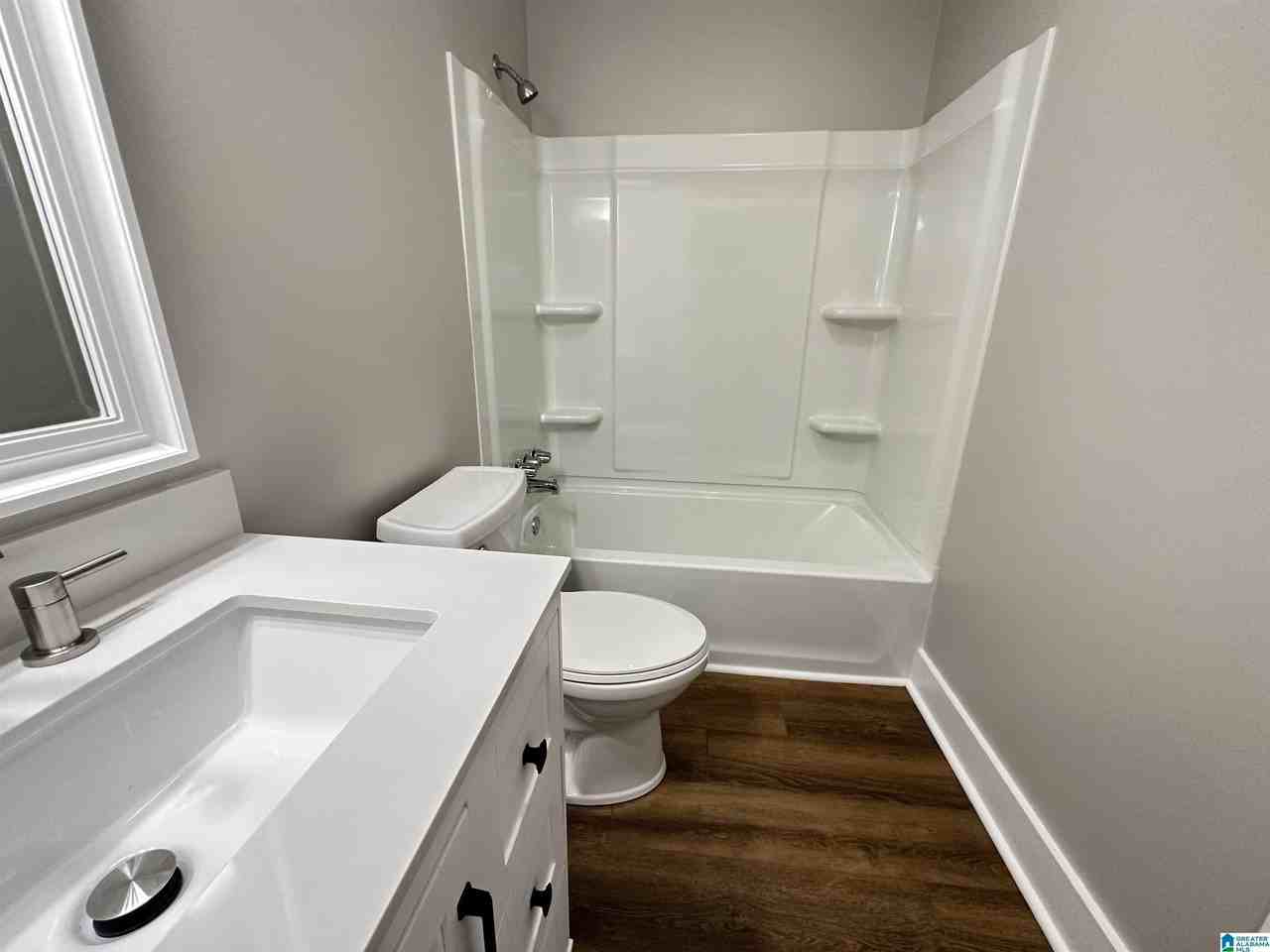 6220 Cole Ave - Photo 6 of 6