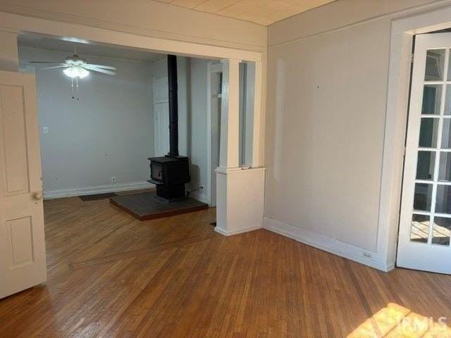 817 W 6th St - Photo 3 of 9