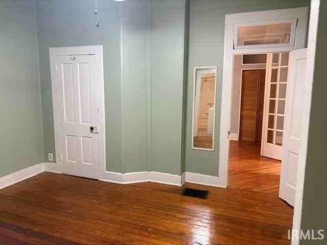 817 W 6th St - Photo 5 of 9