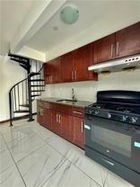 837 55th St #4R - Photo 1 of 1