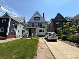 featured image of 31 Norwood Ave #2