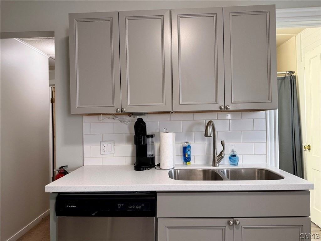 10 Maple Ave - Photo 2 of 10
