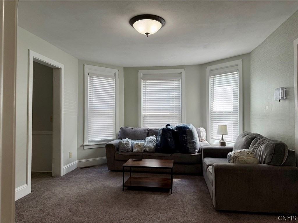 10 Maple Ave - Photo 4 of 10