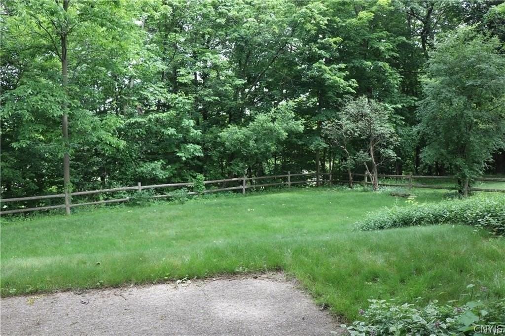 4564 Stoneledge Ln - Photo 4 of 15