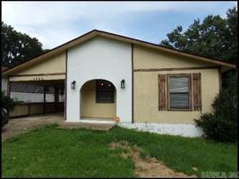 featured image of 3405 Malloy St