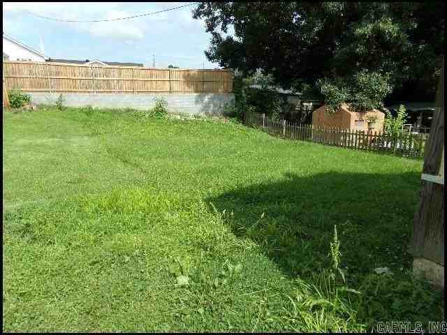 3405 Malloy St - Photo 3 of 15