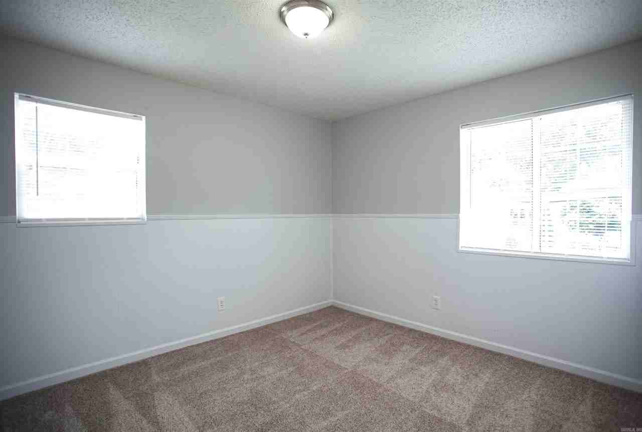 1106 E 46th St - Photo 6 of 14