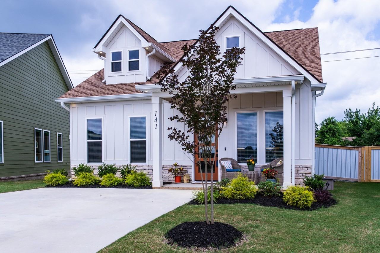 141 Idle Place Circle - Photo 3 of 34