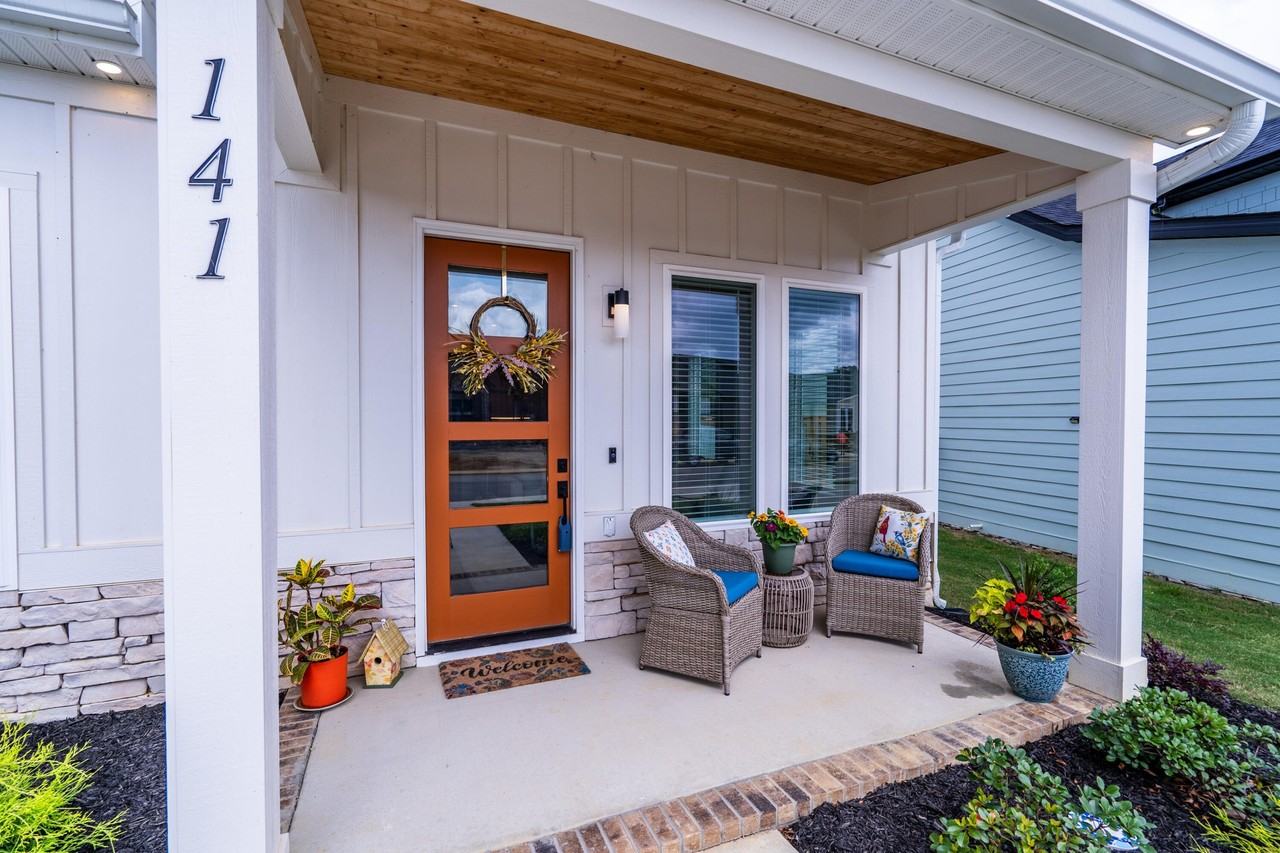 141 Idle Place Circle - Photo 4 of 34