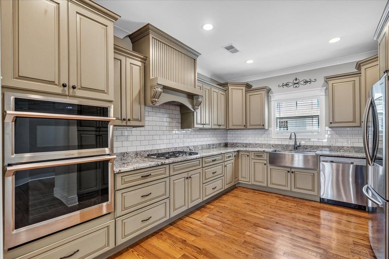 9261 Skyfall Dr - Photo 6 of 35