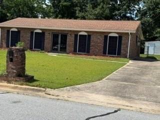3631 Montrose Dr - Photo 4 of 20
