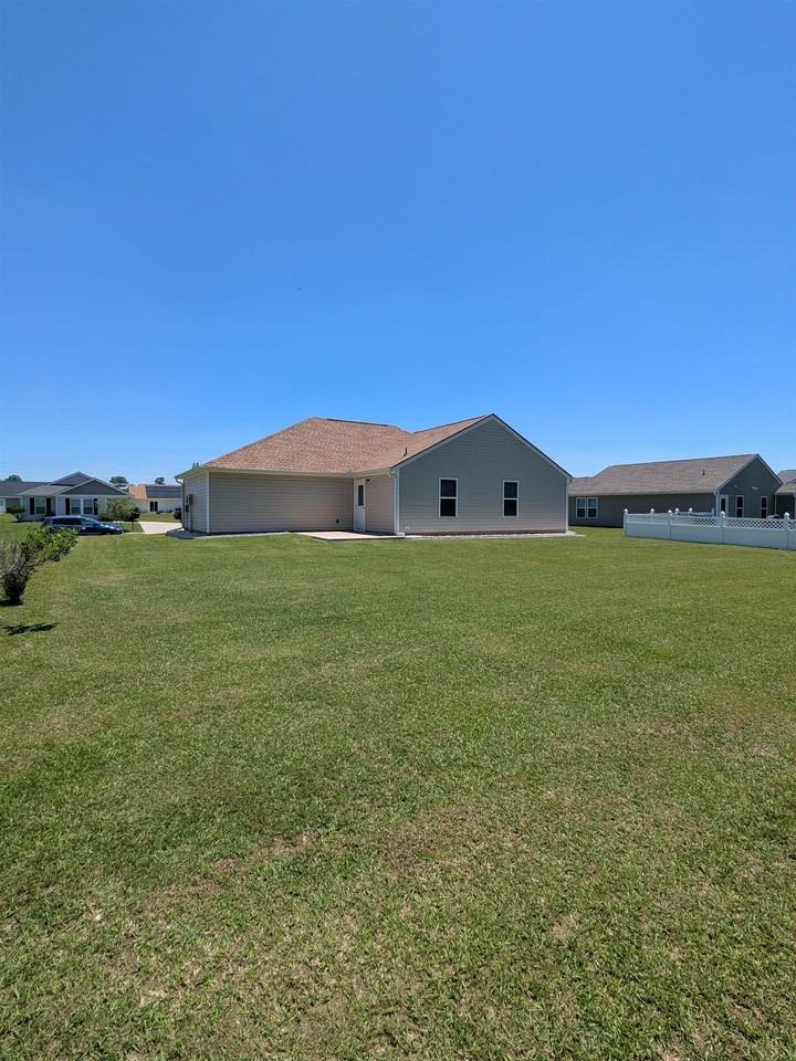 1328 Valor Rd - Photo 5 of 28