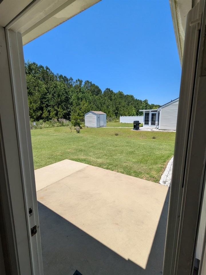 1328 Valor Rd - Photo 7 of 28