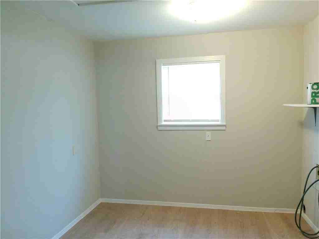 4938 Jean St - Photo 6 of 11