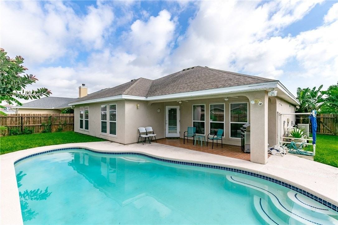 7005 Madiera Dr - Photo 2 of 28