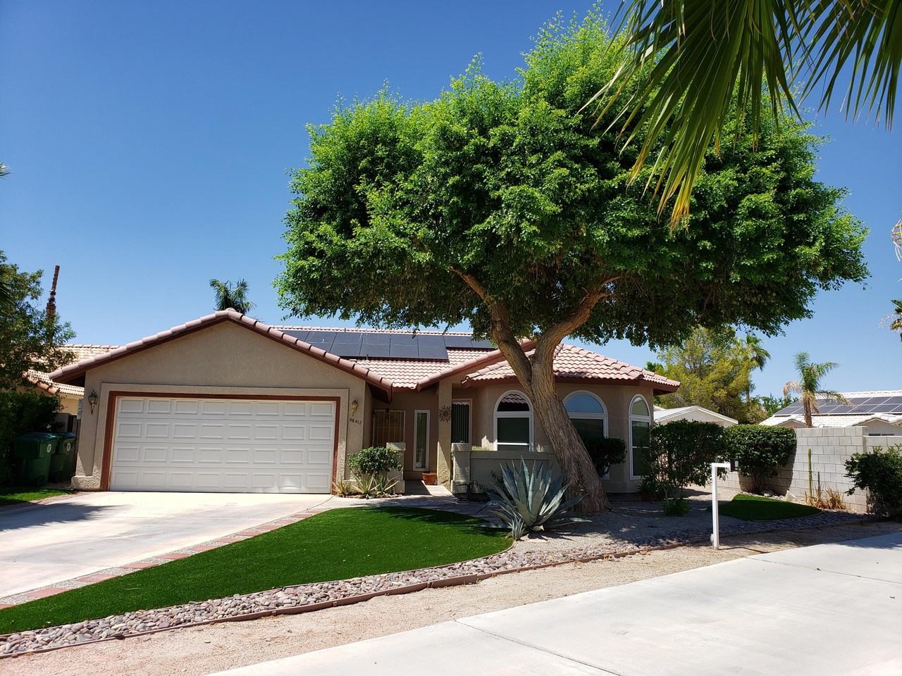 68412 Descanso Cir - Photo 2 of 44