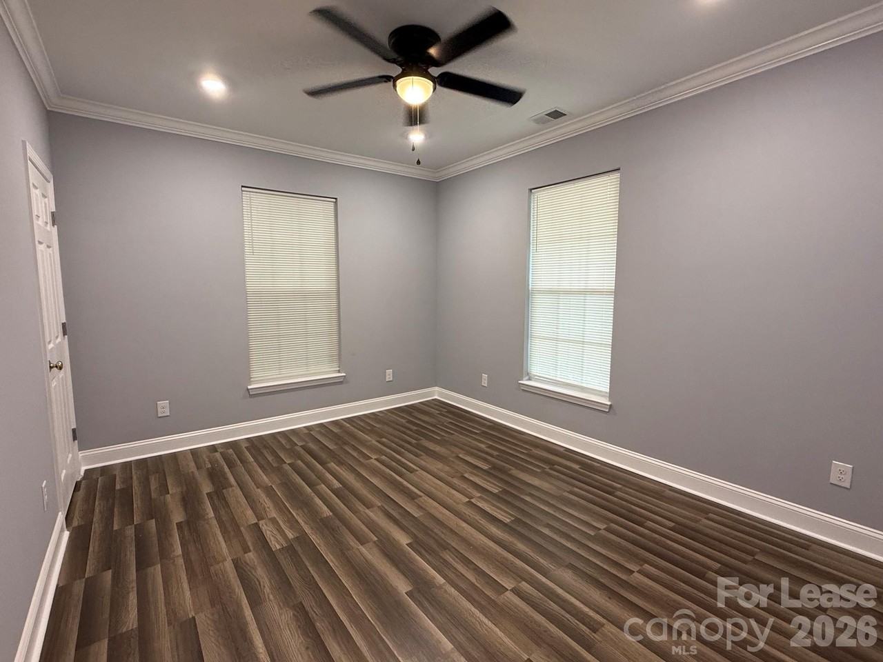 2804 Westview St - Photo 3 of 7