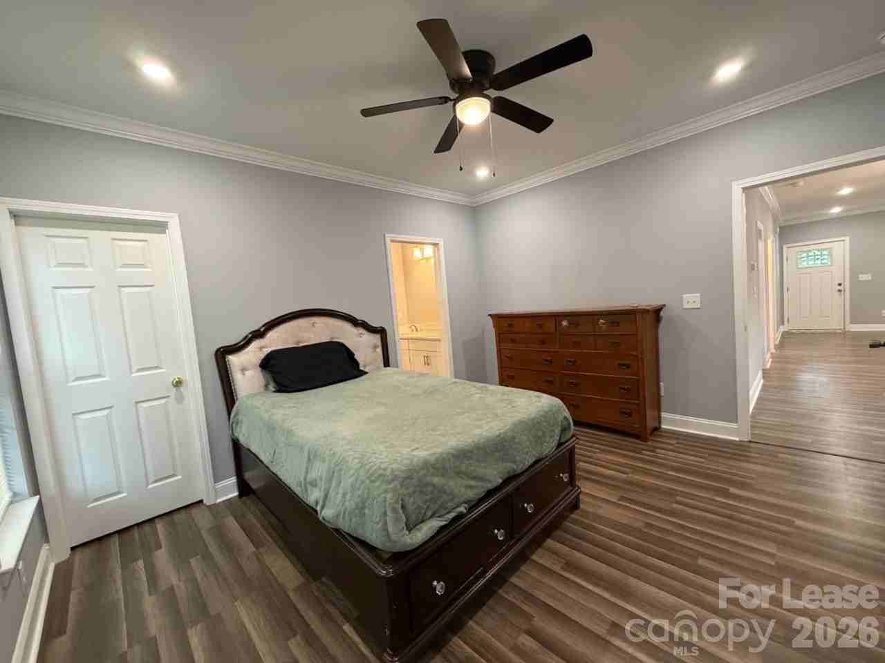 2804 Westview St - Photo 5 of 7