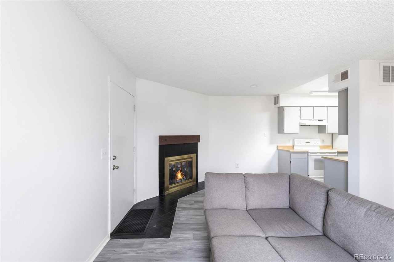 1830 NEWLAND CT - Photo 6 of 25